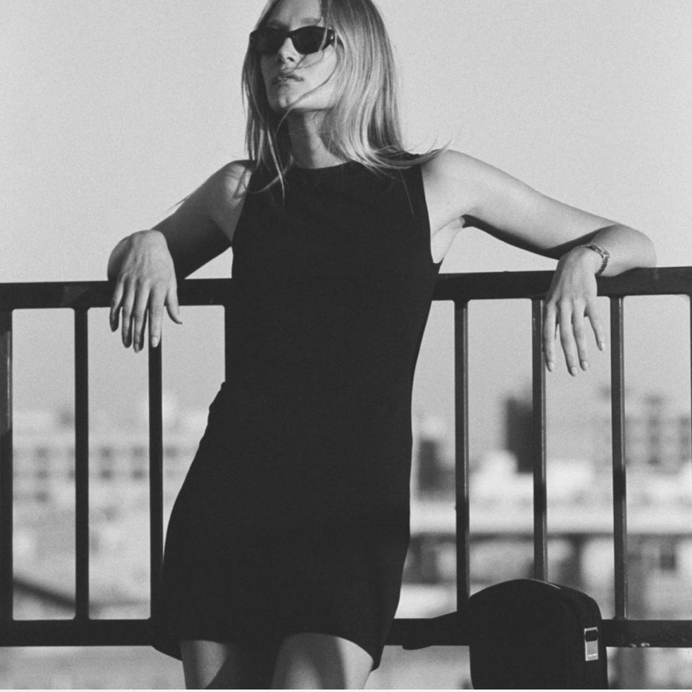 Elegant Black Sleeveless Dress
